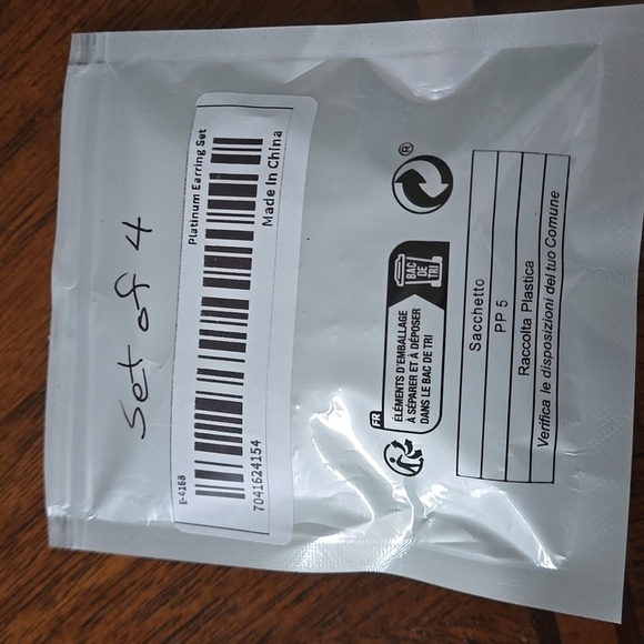 4 Pairs!  Dangle Earrings - Zirconia, Oval, Round, Square, & Teardrop Shapes - Picture 6 of 6